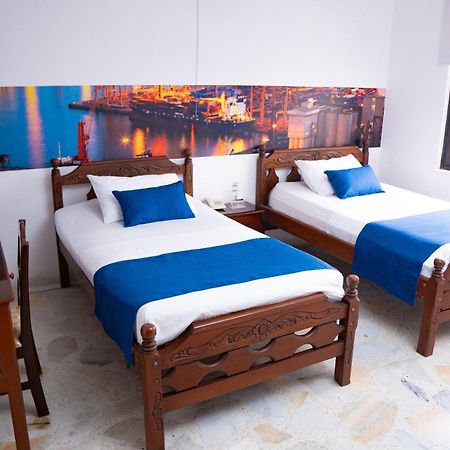 Hotel Steven Buenaventura Extérieur photo