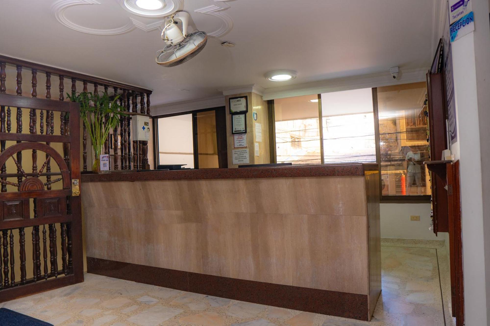 Hotel Steven Buenaventura Extérieur photo