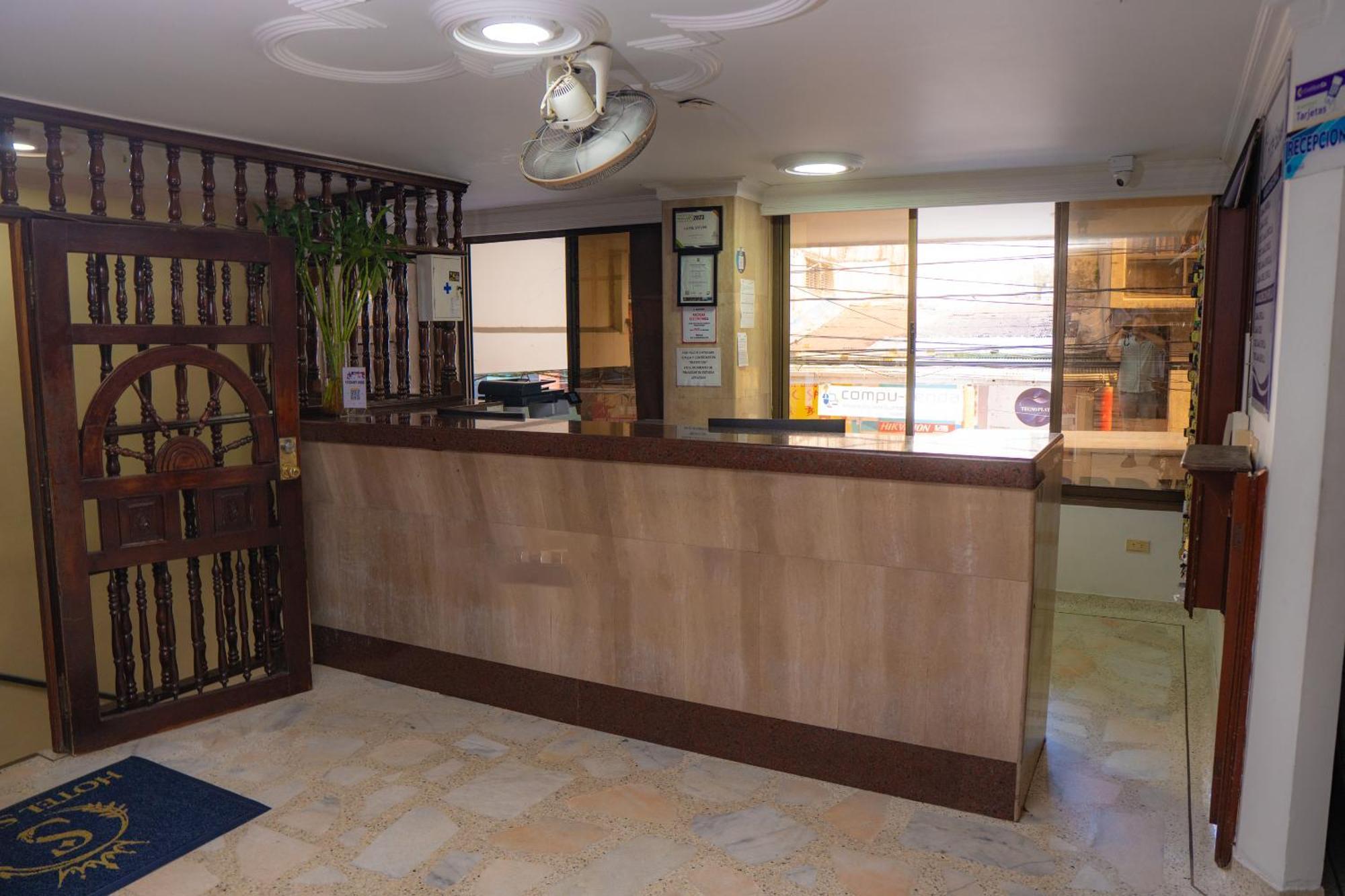Hotel Steven Buenaventura Extérieur photo
