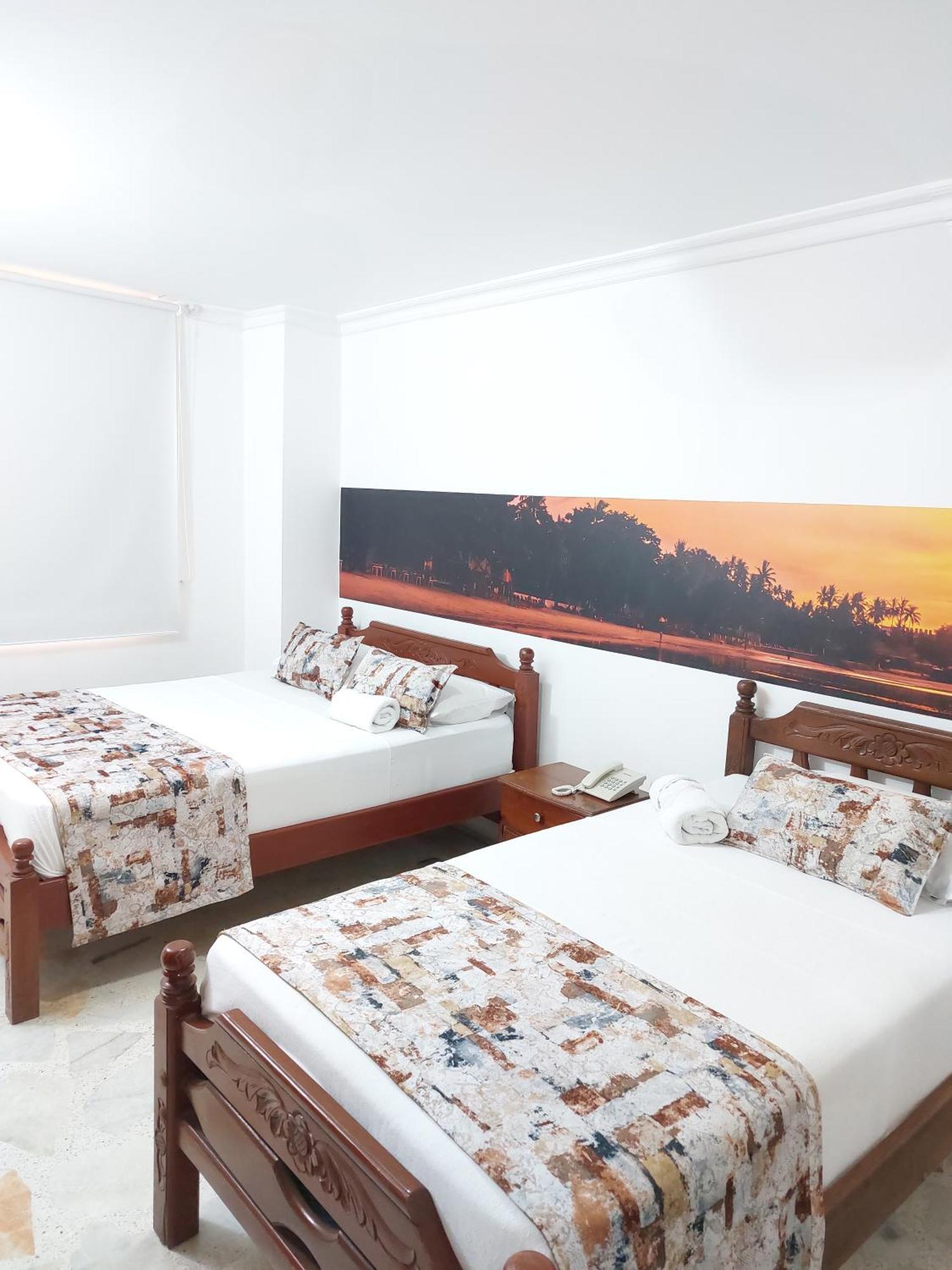 Hotel Steven Buenaventura Extérieur photo