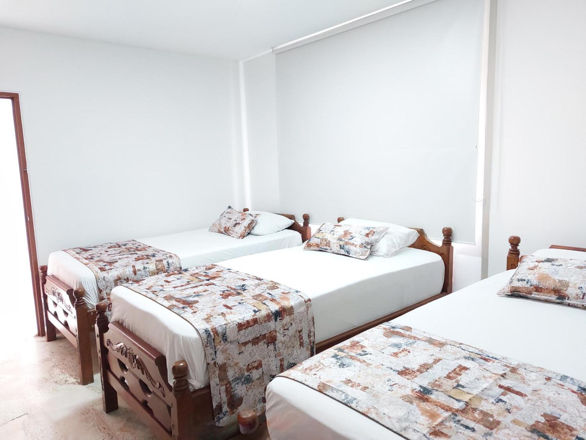 Hotel Steven Buenaventura Extérieur photo