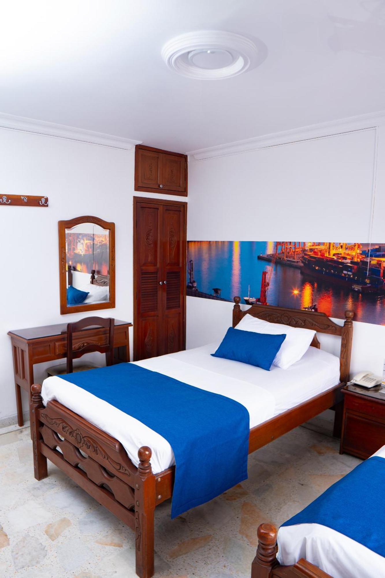 Hotel Steven Buenaventura Extérieur photo