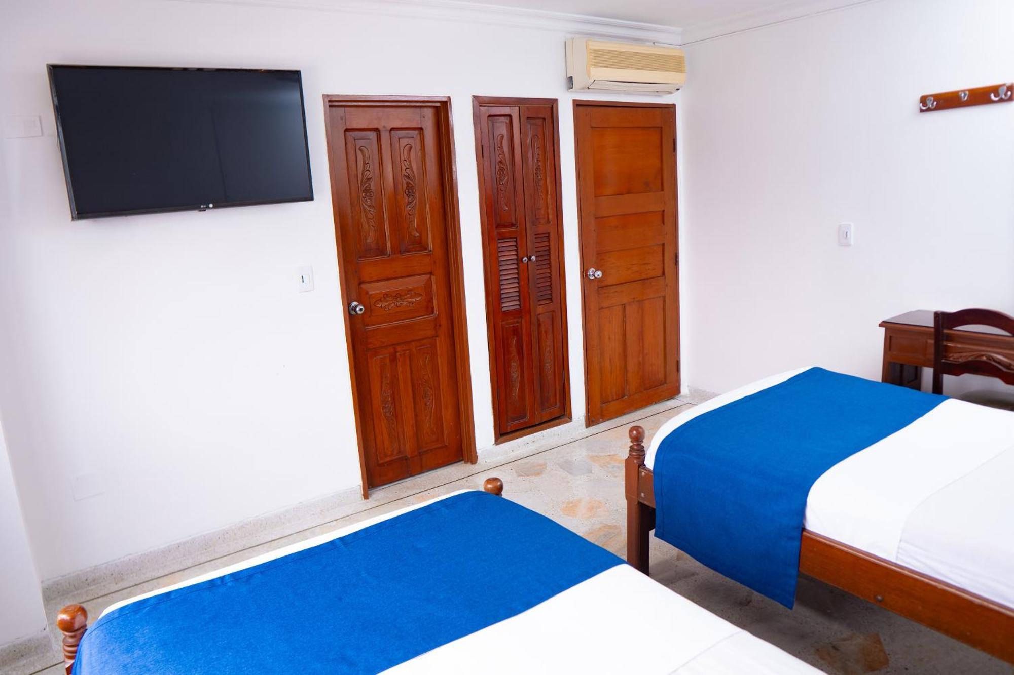 Hotel Steven Buenaventura Extérieur photo
