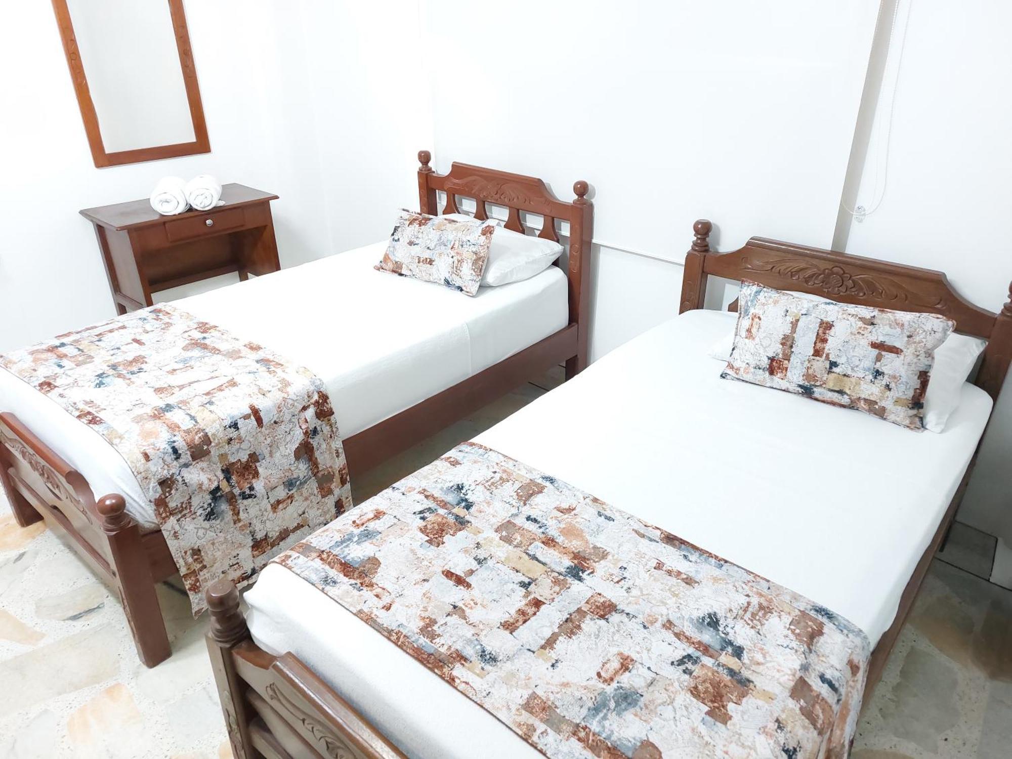 Hotel Steven Buenaventura Extérieur photo
